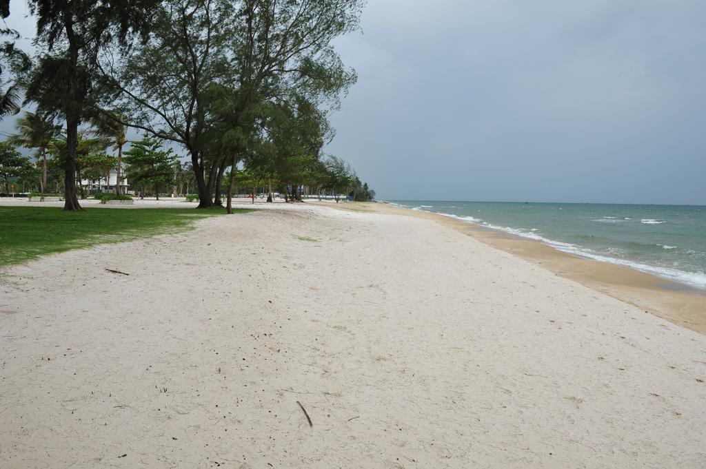 Kosmos Phu Quoc Villa Buitenkant foto